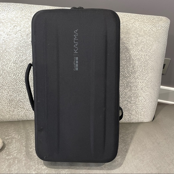 Drone Karma GoPro Hero 7 BUNDLE. Go pro camera excellent. Drone for parts/repair - Picture 4 of 14